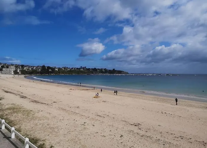 Appartement St Cast, A 100M De La Grande Plage